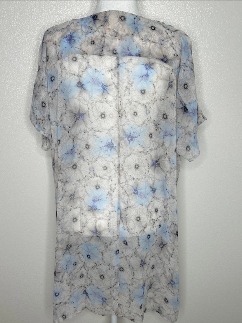 One September Anthropologie Womens Lyla Floral Sheer Sequin Tunic Top Size M - Picture 5 of 8
